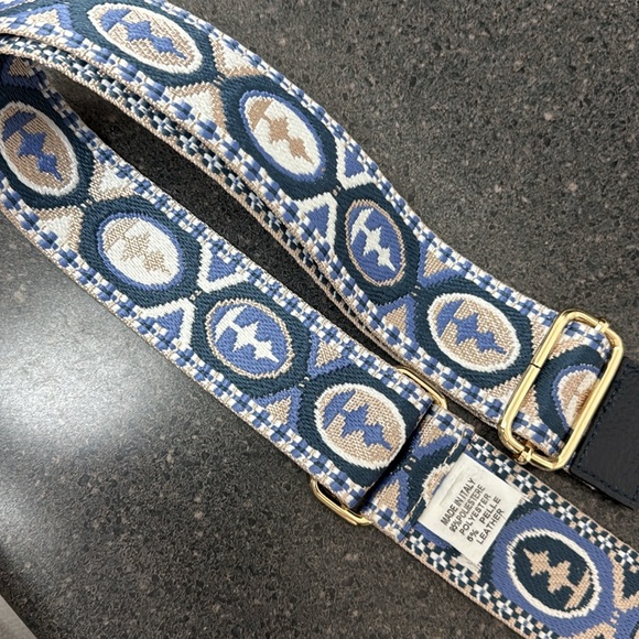 🇮🇹 Vintage Style 1970s Camera Cotton Fabric and Leather Strap from Florence - Picture 2 of 13